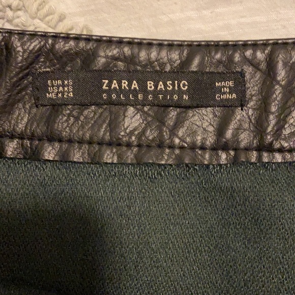 Zara Faux Leather Mini Skirt Size XS - Picture 2 of 2